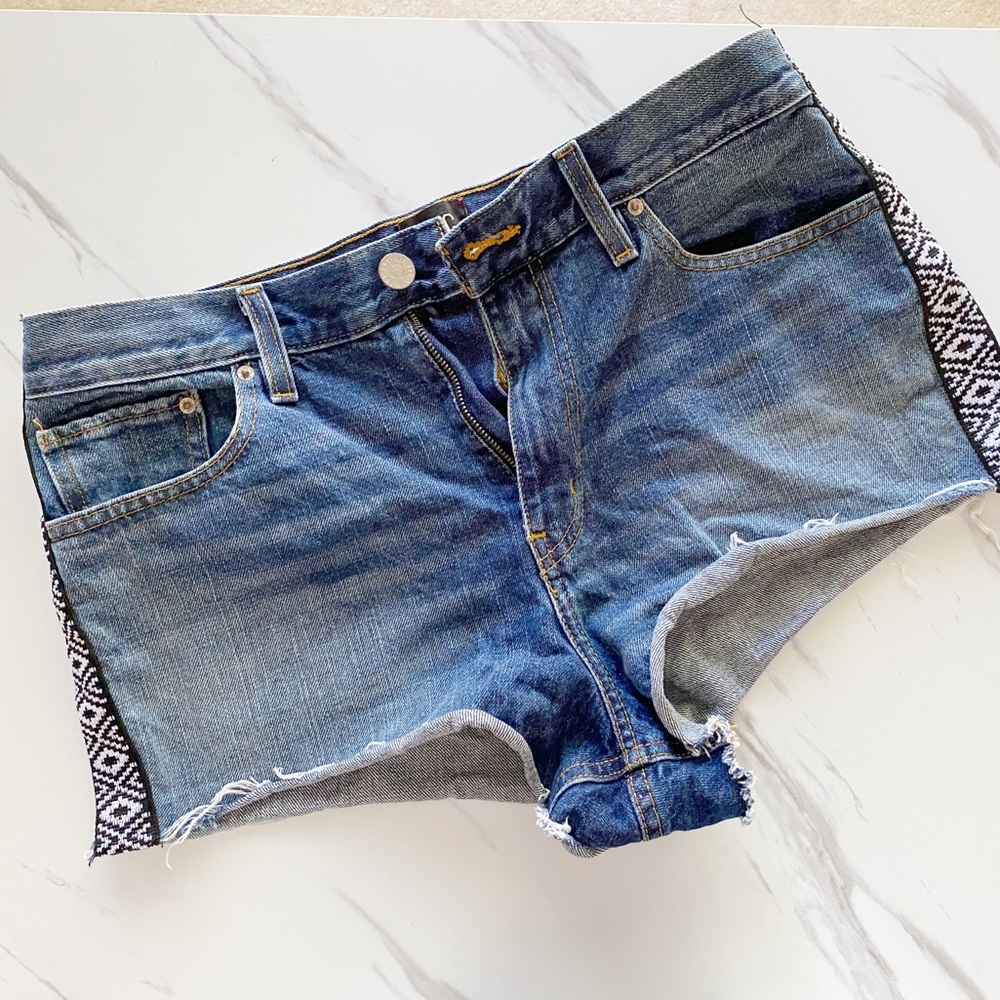 BDG Urban Outfitters Girlfriend High Rise Shorts